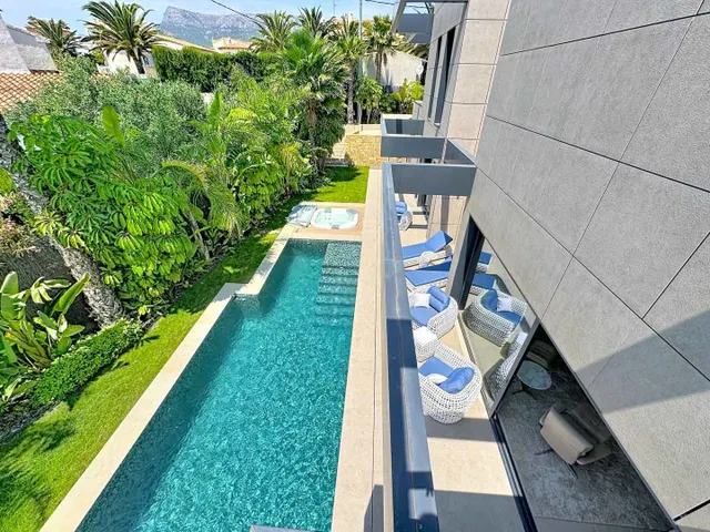 Villa 4 habitaciones 346m² en venta - Pla roig — 44
