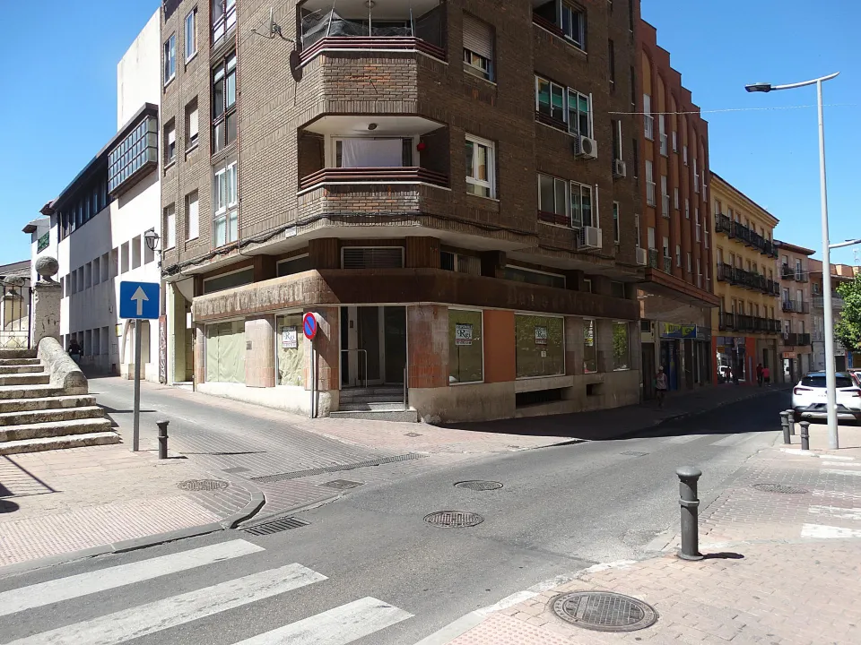 Exclusivo LOCAL COMERCIAL A PIE DE CALLE en el corazón de Arganda