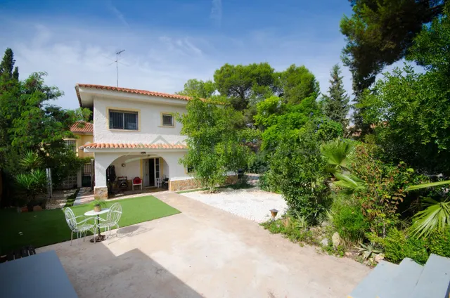 Ref. 04404.- Chalet independiente en urbanización Monte Horquera (Vilamarxant) — 40