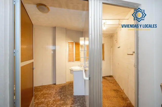 Edificio con gran potencial de desarrollo residencial en Zaidín – Granada — 20