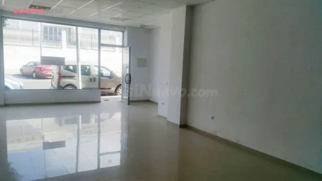 SE  ALQUILA LOCAL COMERCIAL CERCANO A LA PLAZA DE TOROS — 3