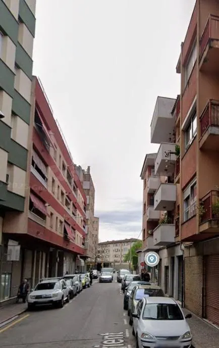 PISO EN GIRONA