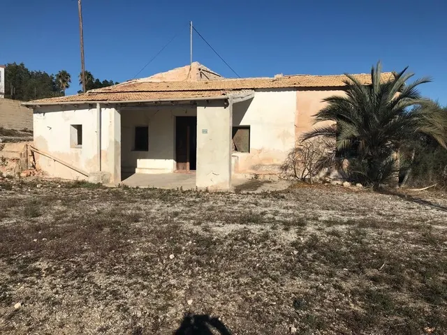 SE VENDEN 3.200 m2 DE PARCELA PARA INVERSIÓN — 2