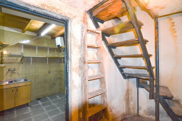Urbis te ofrece un local comercial en venta en zona Centro, Salamanca. — 9