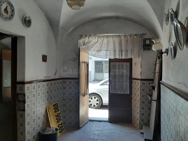 Gran casa de pueblo con terraza en Valdefuentes