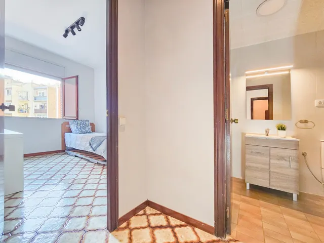 Piso 4 habitaciones 129m² en venta - El Clot — 32
