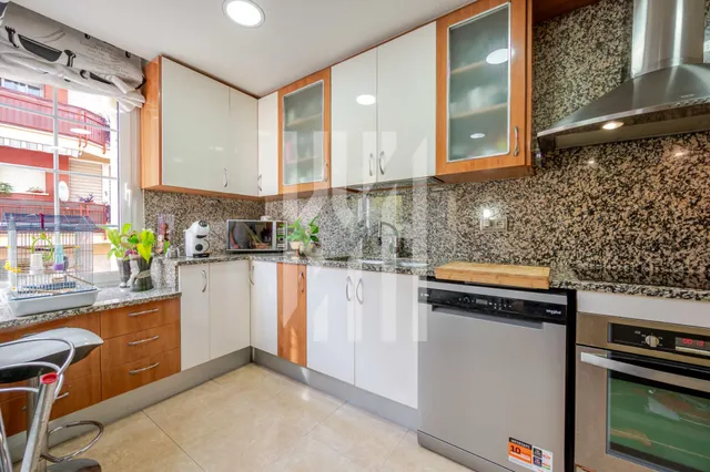 Piso con terraza privada y garaje en taialà — 14