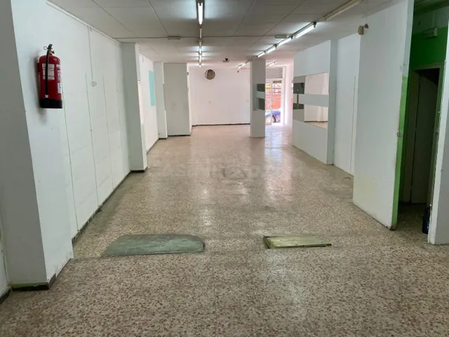 LLOGUER O VENDA LOCAL COMERCIAL A BARBERÀ DEL VALLÈS - foto 5