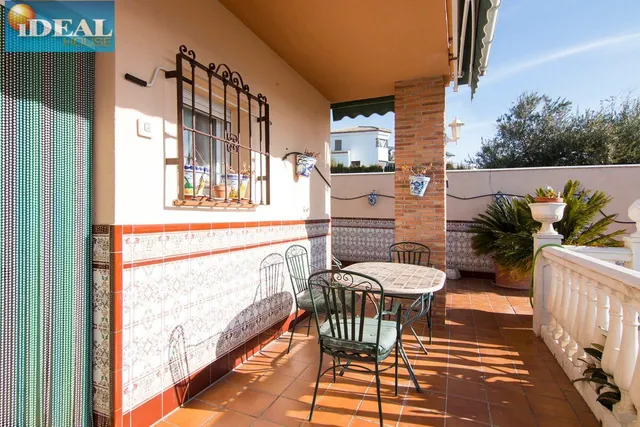 A6515D7. Huétor Santillan. www.idealhouse.es — 3