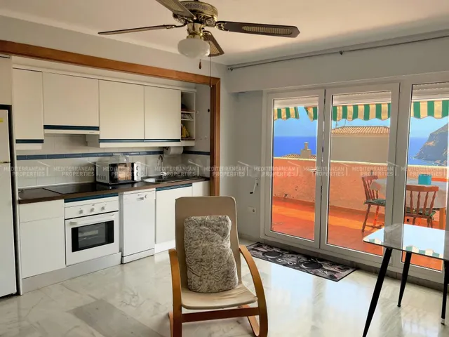 Apartamento con vistas al mar en la Cala de Benidorm — 3