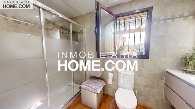 Espectacular adosado de 332 m2 con 5 dormitorios y gran Apartamento!! — 42