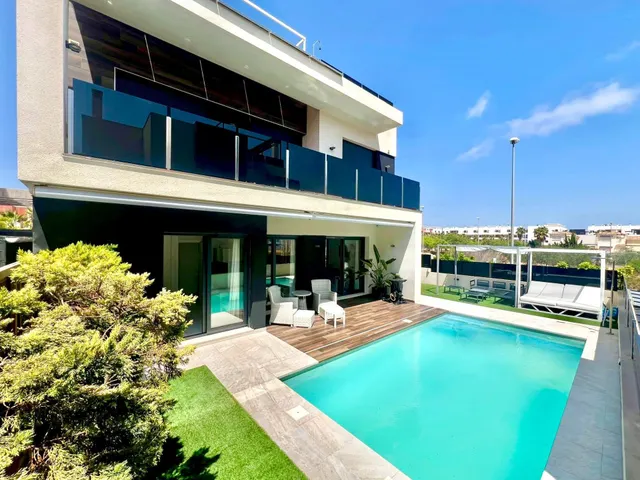 Villa 4 habitaciones 271m² en venta - Lomas de Cabo Roig — 47