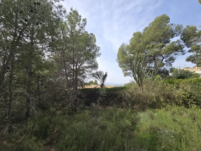 Deja de imaginar y construye la vivienda de tus sueños con vistas panorámicas y proyecto viable" — 7