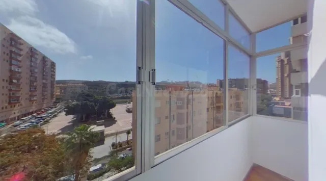 Piso en la Avenida José Mesa y López — 2