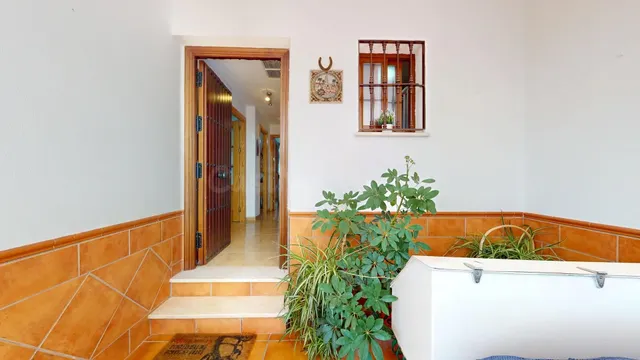 VIVIENDA UNIFAMILIAR DE 252 M2 TOTALMENTE LEGAL MUY CERCA DE - foto 2