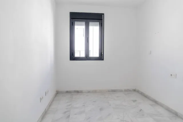 Chalet adosado con piscina — 28
