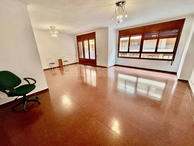 PISO DE GRANDES DIMENSIONES — 4