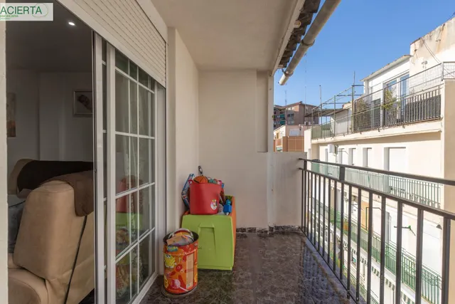 Ático reformado con ascensor, terraza y chimenea, listo para entrar a vivir — 8