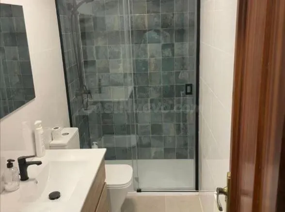 SE ALQUILA MAGNIFICO APARTAMENTO, EN ZONA SAN IINDEFONSO. - foto 2
