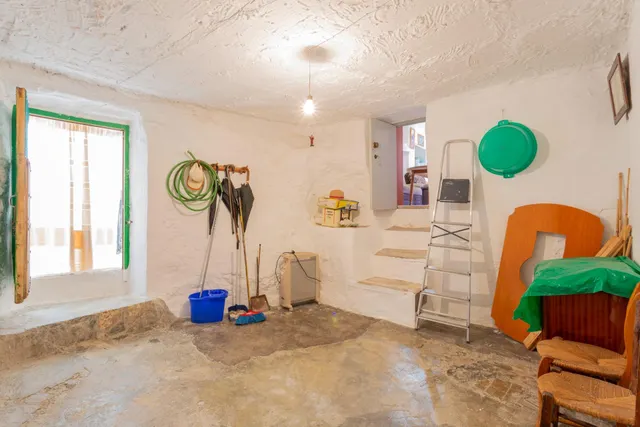 Bonita casa de pueblo en Montejicar — 35