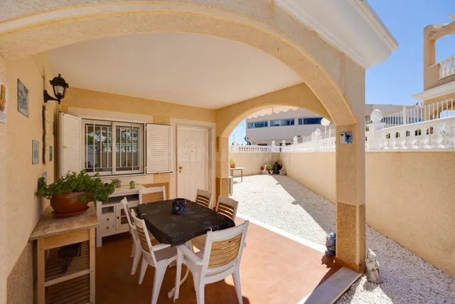 Tu rincón en la Costa Blanca: Adosado listo para disfrutar e - foto 5