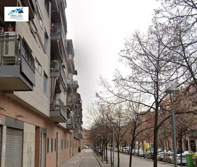 Venta de Garaje en La Llagosta (Barcelona) — 2