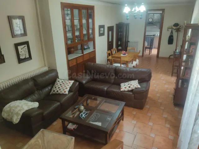 EXCELENTE CHALET REFORMADO UBICADO EN ZONA URBANA EN EL PARA - foto 4