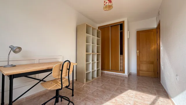 Piso 3 habitaciones 90m² en alquiler - Ronda Sur — 11