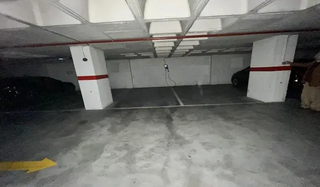 ALTO STANDING - Se vende precioso y GRAN PISO 2º ESQUINA 213 metros — 40