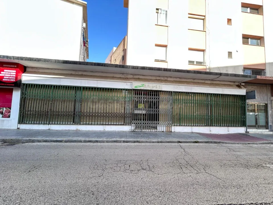¡Oportunidad! Local de 96 m2 diáfano, reformado
