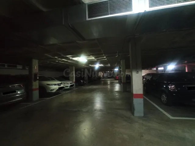 Plaza de garaje en Calle Luis Quintanilla Isasi - foto 4