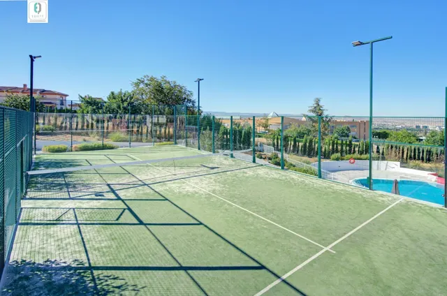 Exclusiva vivienda de lujo en planta baja con grandes terrazas, vistas a Granada — 2