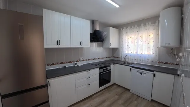 Adosado de esquina con 3 dormitiorios, piscina propia y vista al mar — 8