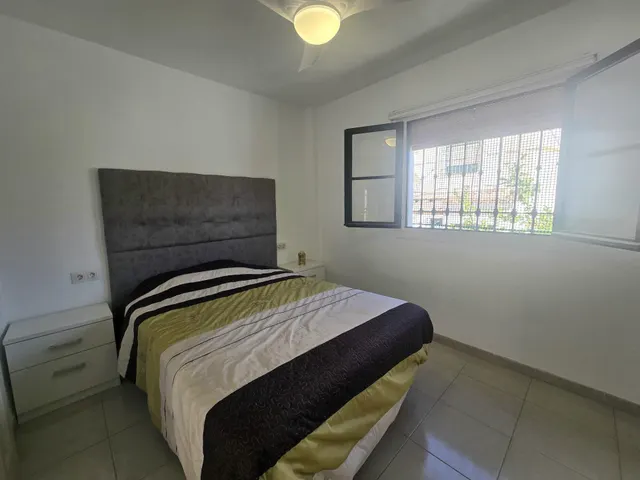 Casa adosada de 2 dormitorios con terrazas, piscina y garaje en Torremolinos — 13