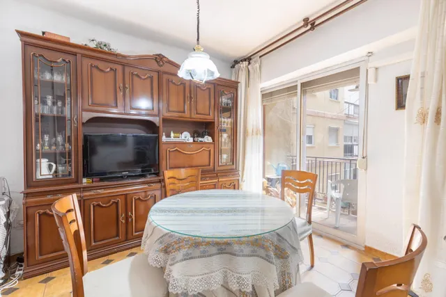 Piso amplio de tres dormitorios en ribera del genil-camino de ronda — 7