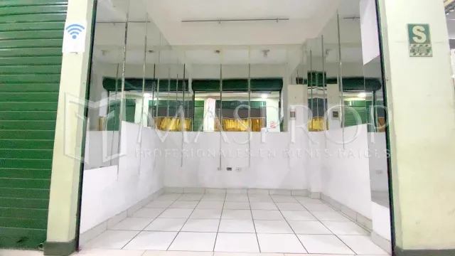 LOCAL COMERCIAL EN VENTA – AV. BOLOGNESI | GALERIAS "EL REY" - foto 2