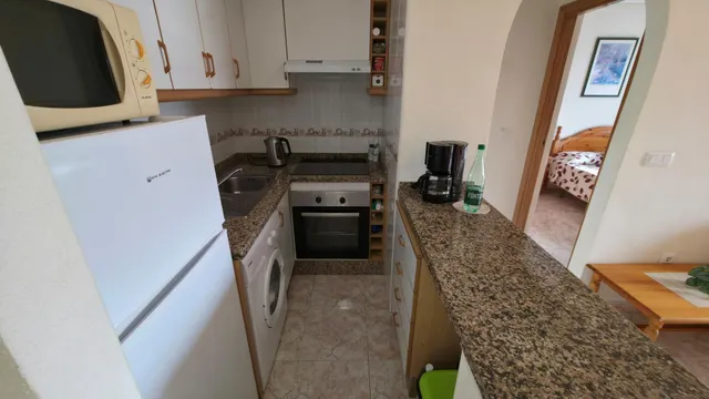 ¡Acogedor apartamento con vistas al mar en Torreblanca, Torrevieja! — 14