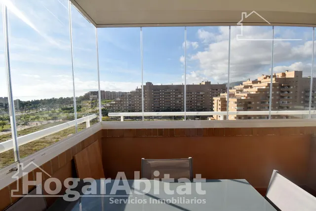 ¡Vistas al mar! Amplio, esquinero y alto en residencial con piscina, garaje y terraza — 39