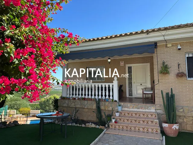 Chalet en VENTA en Monte Júcar, Alberic, con piscina, jardín, garaje y 315 m2 construidos — 6