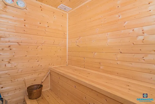 CHALET INDEPENDIENTE EN BEAS DE GRANADA — 16