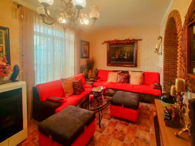 SENSACIONAL CASA DE ENSUEÑO EN AGUILAR — 3