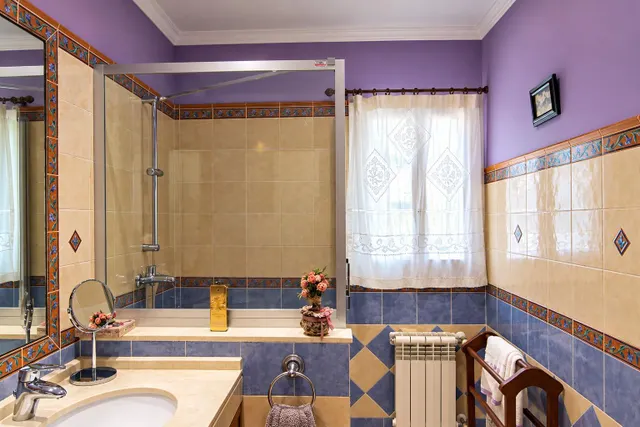 VENDE EN EXCLUSIVA CHALET INDEPENDIENTE EN COÍN — 39