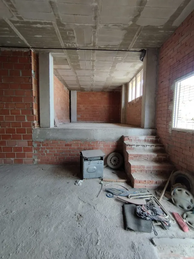 LOCAL COMERCIAL EN LORQUÑ — 2