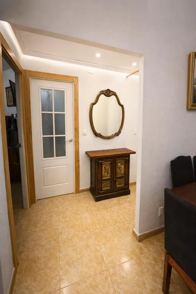 Planta baja reformada con patio-terraza – Carolinas Bajas - foto 3