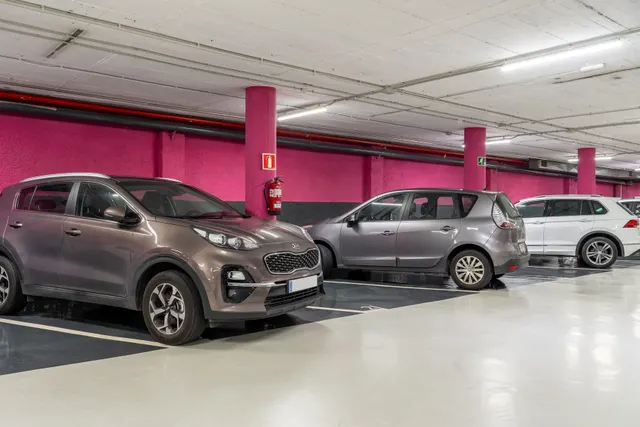 Parking de moto 2m² en alquiler - Eixample — 12