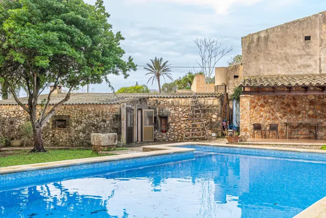 Finca rústica con terreno y piscina en Son Negre – Felanitx