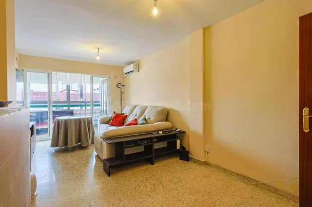 BARRIADA LOS PRINCIPES ¡Listo para entrar a vivir! Piso con  - foto 3