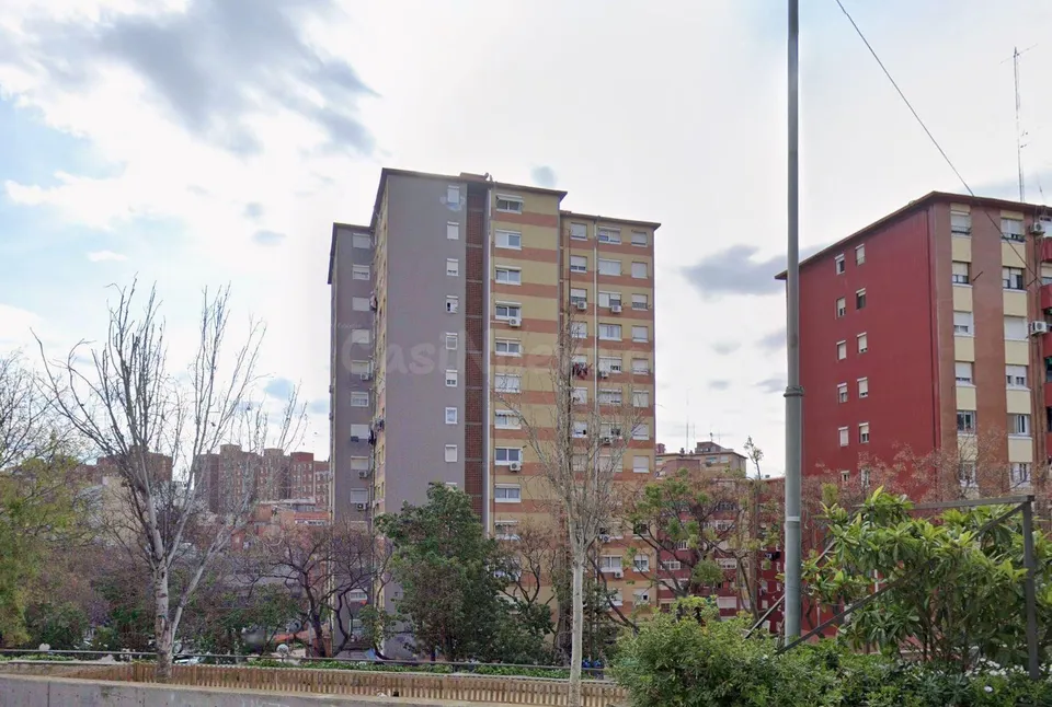 Piso exterior con vistas al mar y un 6,51 % de rentabilidad bruta en llefià