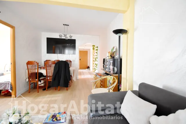 TODO EXTERIOR Y REFORMADO CON TERRAZA Y CON VISTAS AL MAR — 8