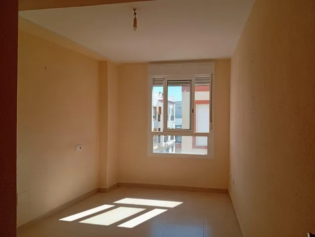 Amplio Piso de 2 habitaciones en el Corazón de Vera — 18